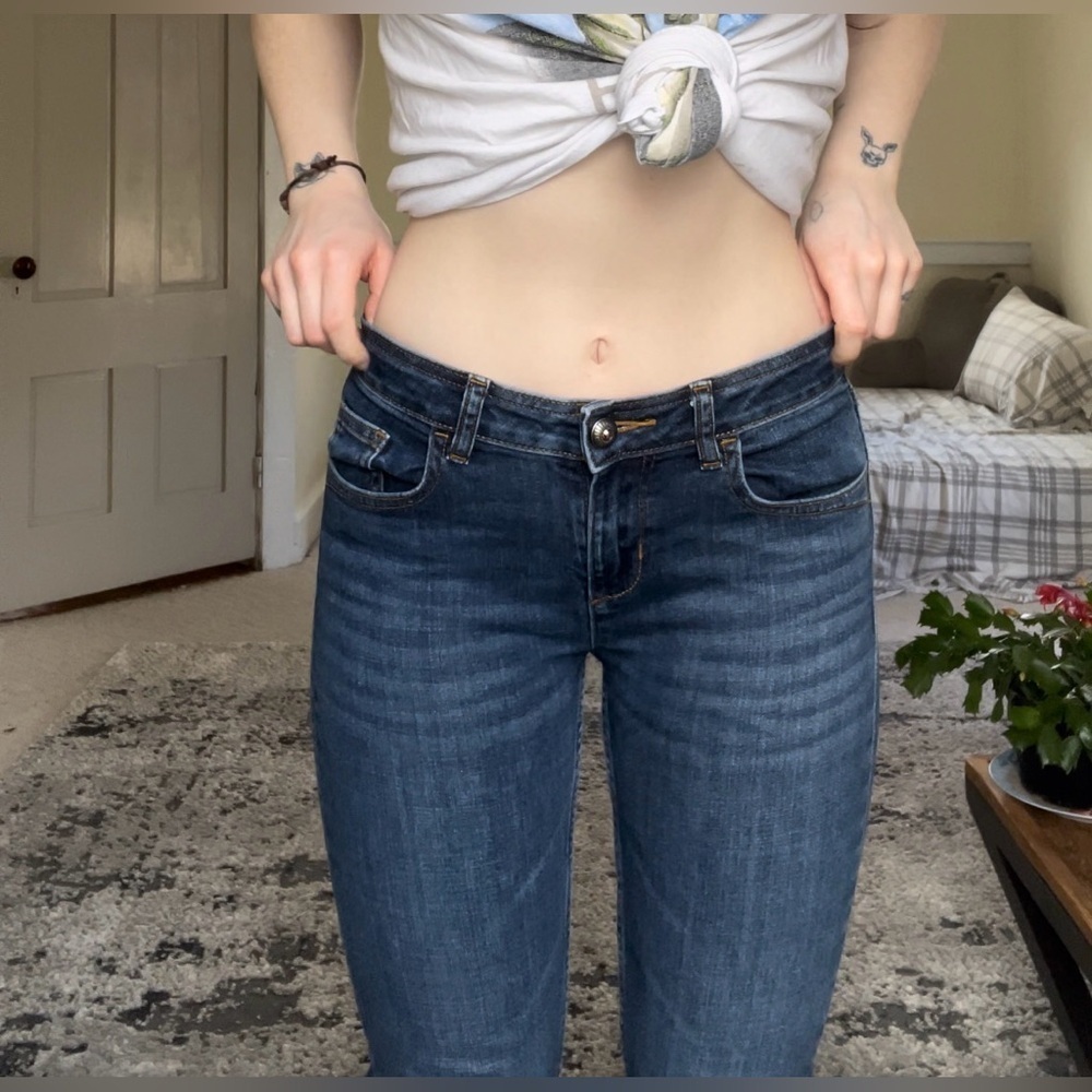 Zara Basic Denim Blue Flare Frayed Wide Leg Jeans Business Casual Cute NWOT - Picture 7 of 11